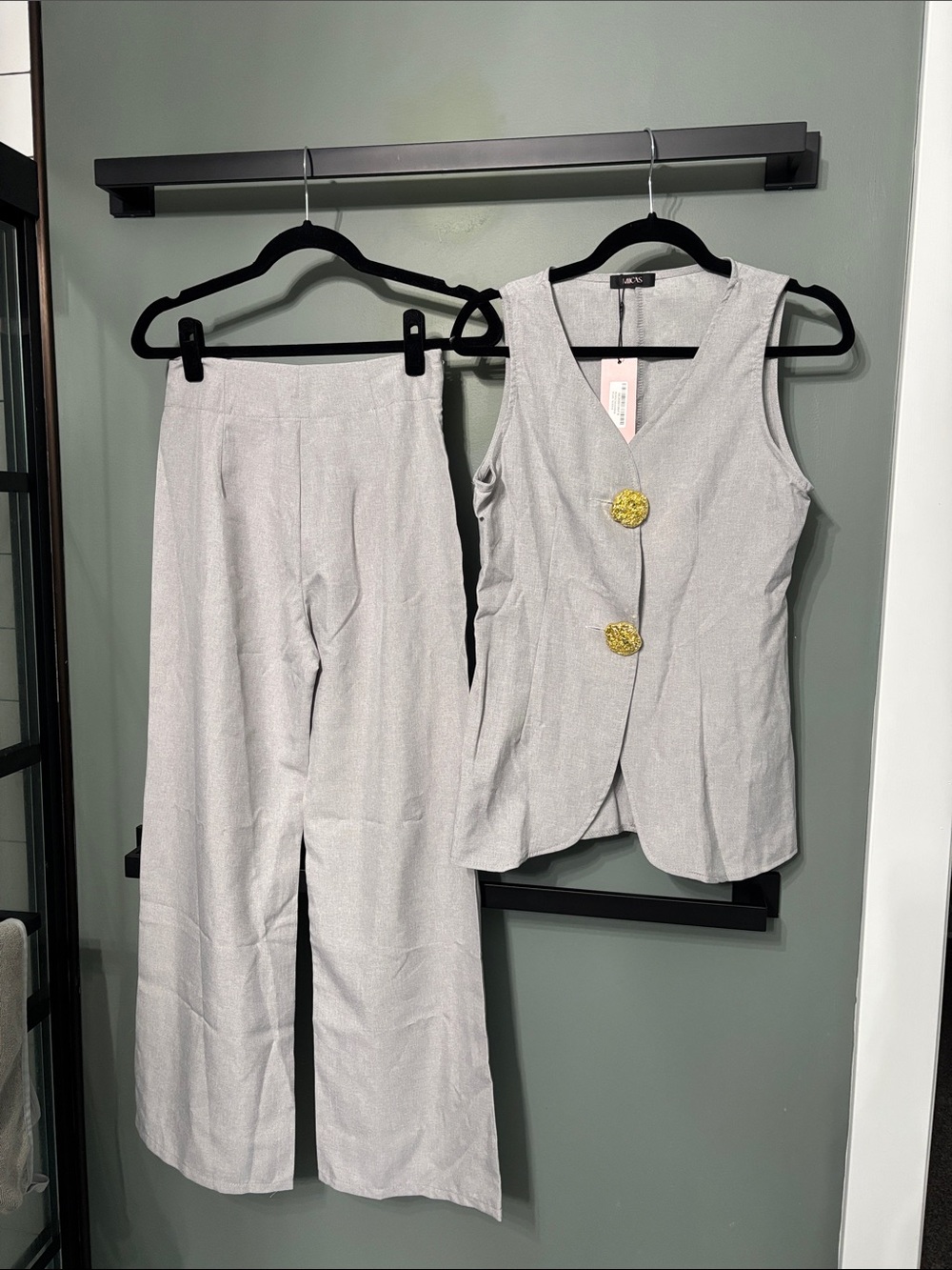 Sleeveless Vest & Wide-Leg Pants Set - Light Gray with Gold Buttons